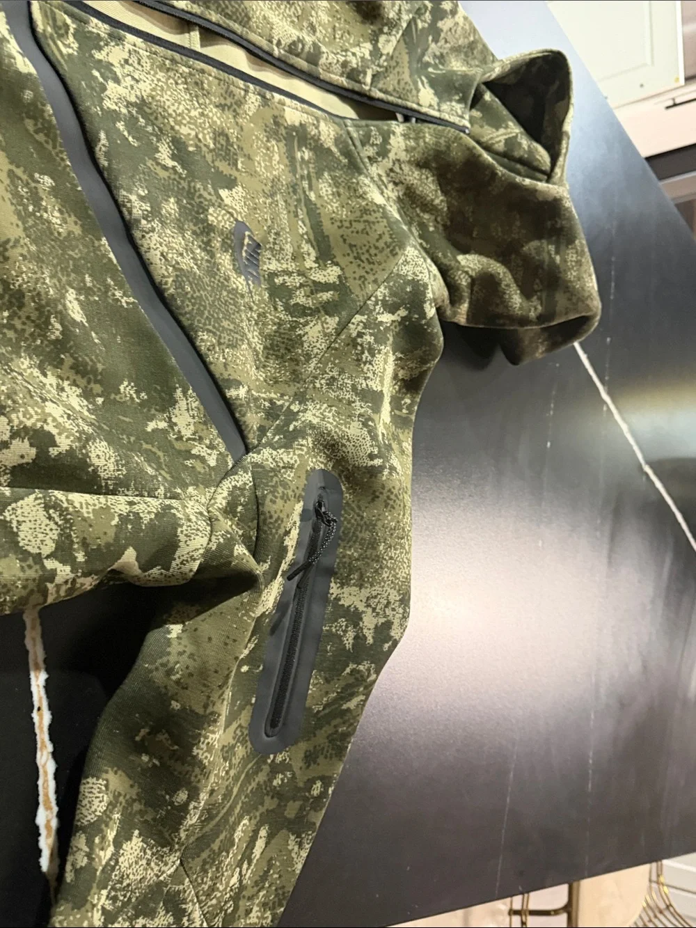 Nike Olive & Tan Camo Hoodie and Joggers Set